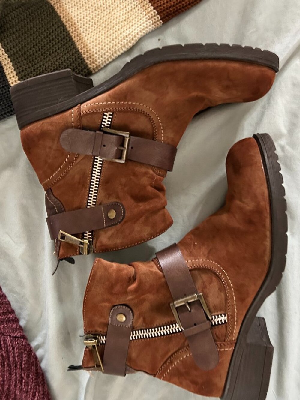 faux leather womans size  9 brown shoes boots nine gorpcore fall autumn